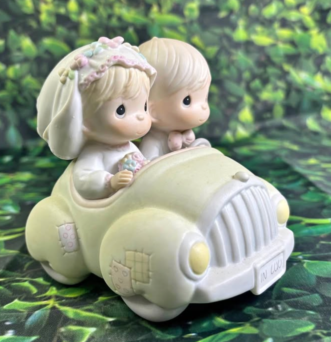 Precious Moments “Wishing You Roads of Happiness” Wedding Figurine (1988)
